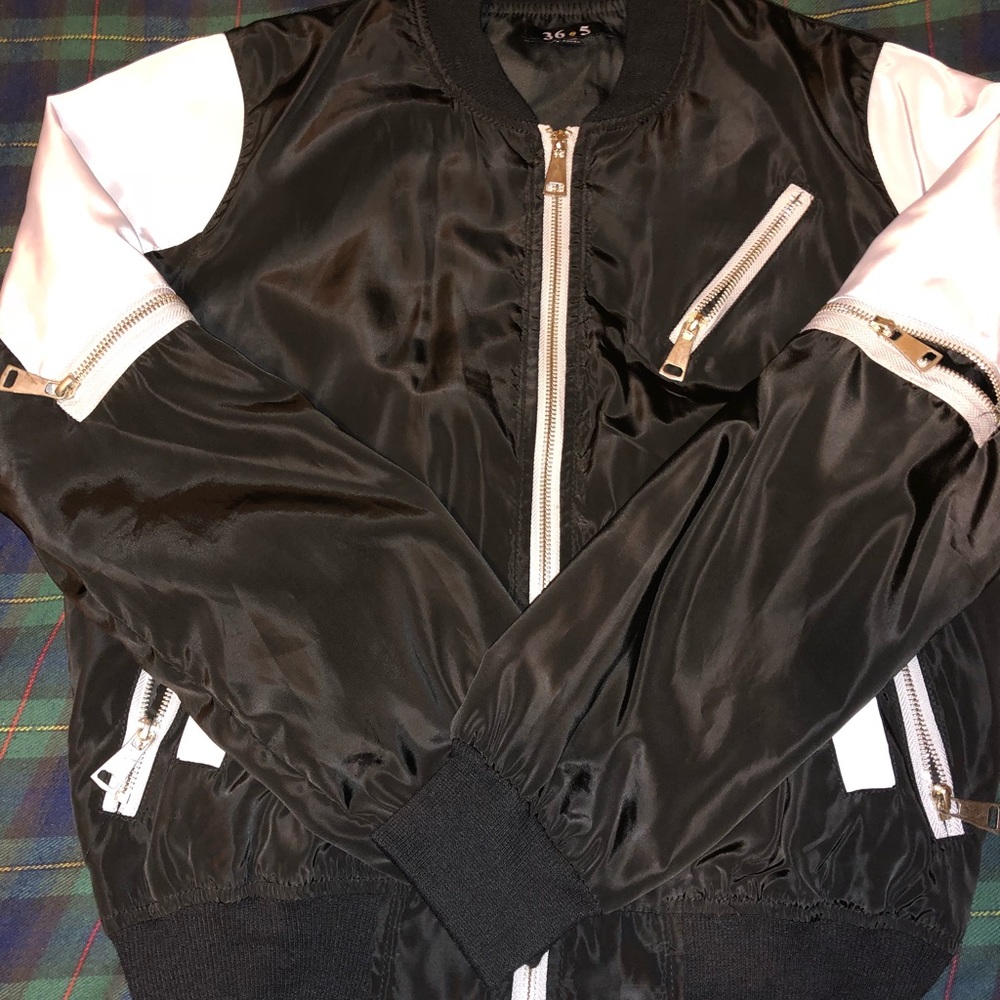 Black & gray bomber jacket